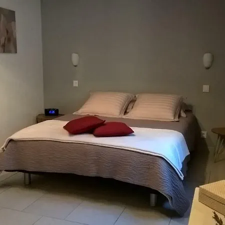 Le Pre Aux Cigales Uzès