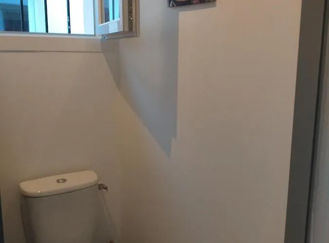 Le Pre Aux Cigales * Юзес