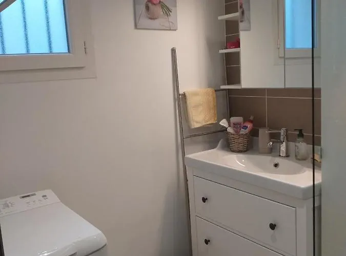 Le Pre Aux Cigales Юзес